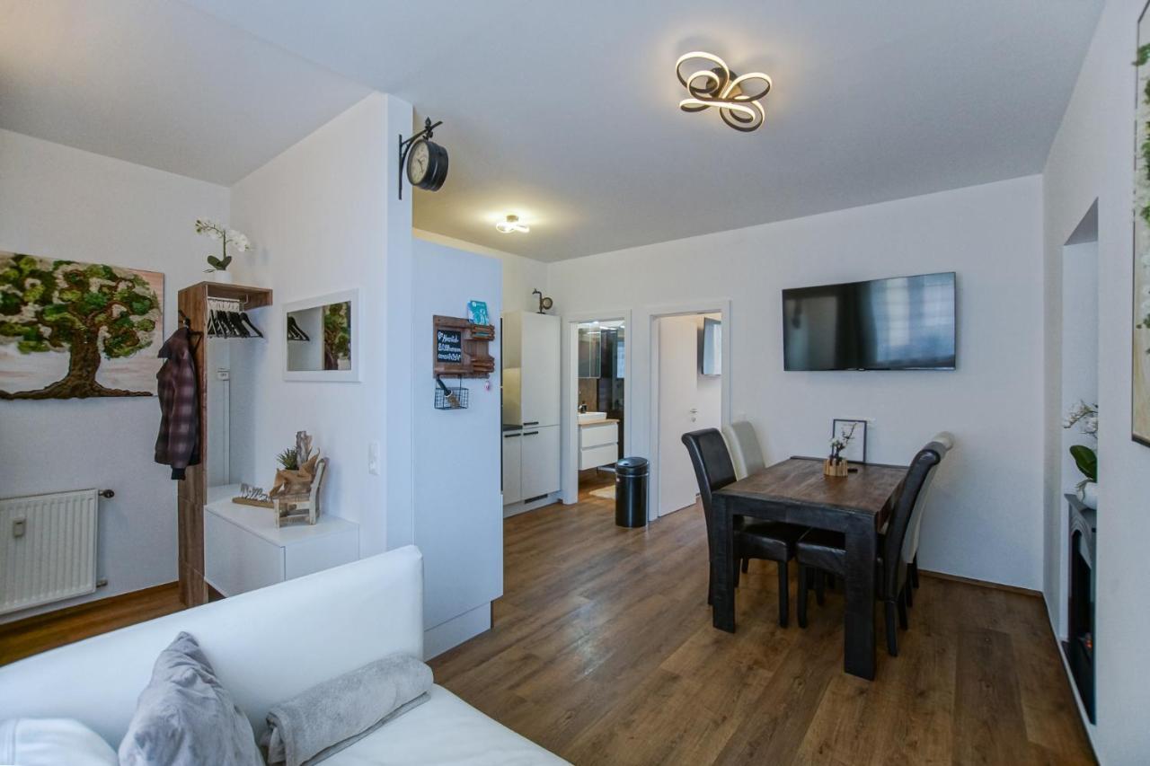 Auszeit Steiraland 8 Mit Ueberdachten Balkon Und Parkplatz Leoben  Esterno foto